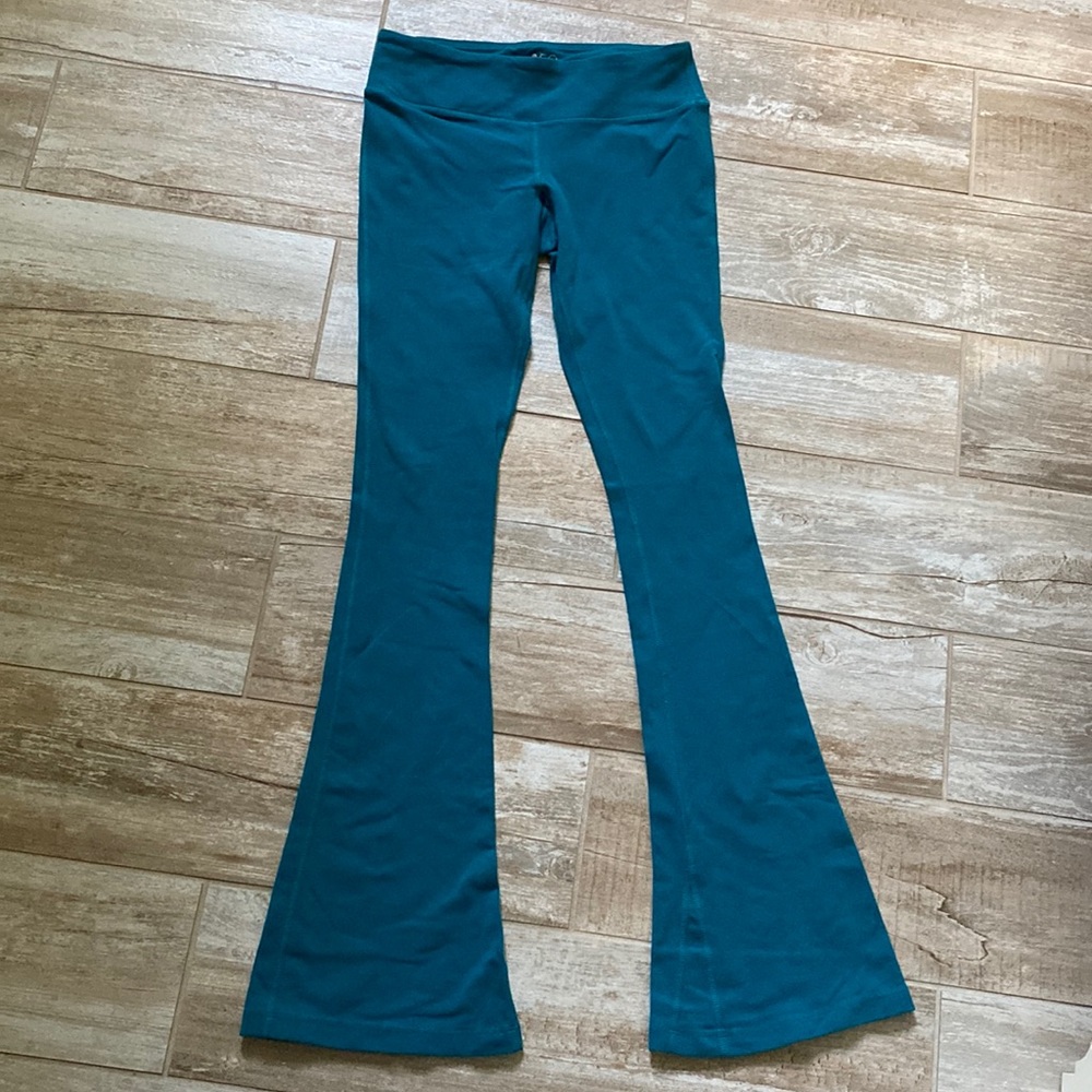 Splits59 flare leggings size s
